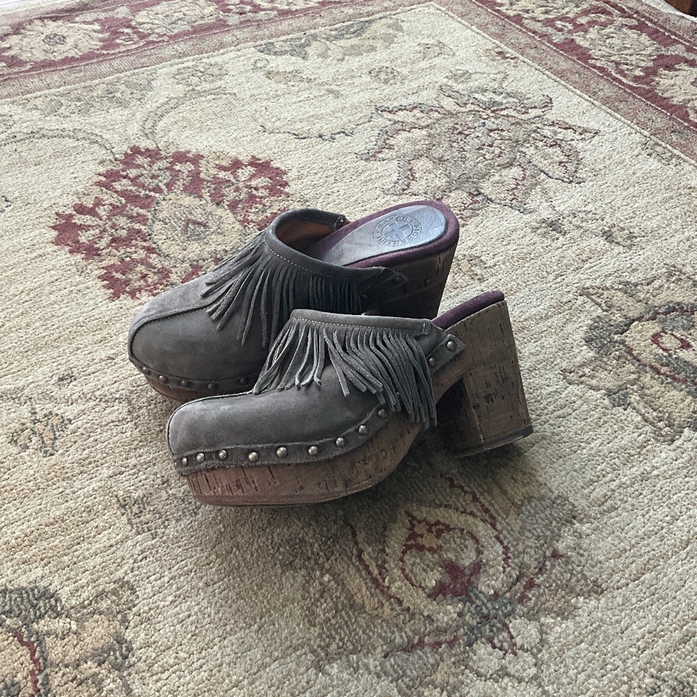 Fiorentini and Baker mules- size 39